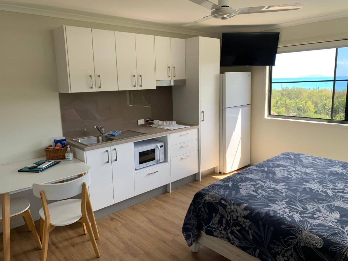 Island Views Bed & Breakfast Airlie Beach Ngoại thất bức ảnh