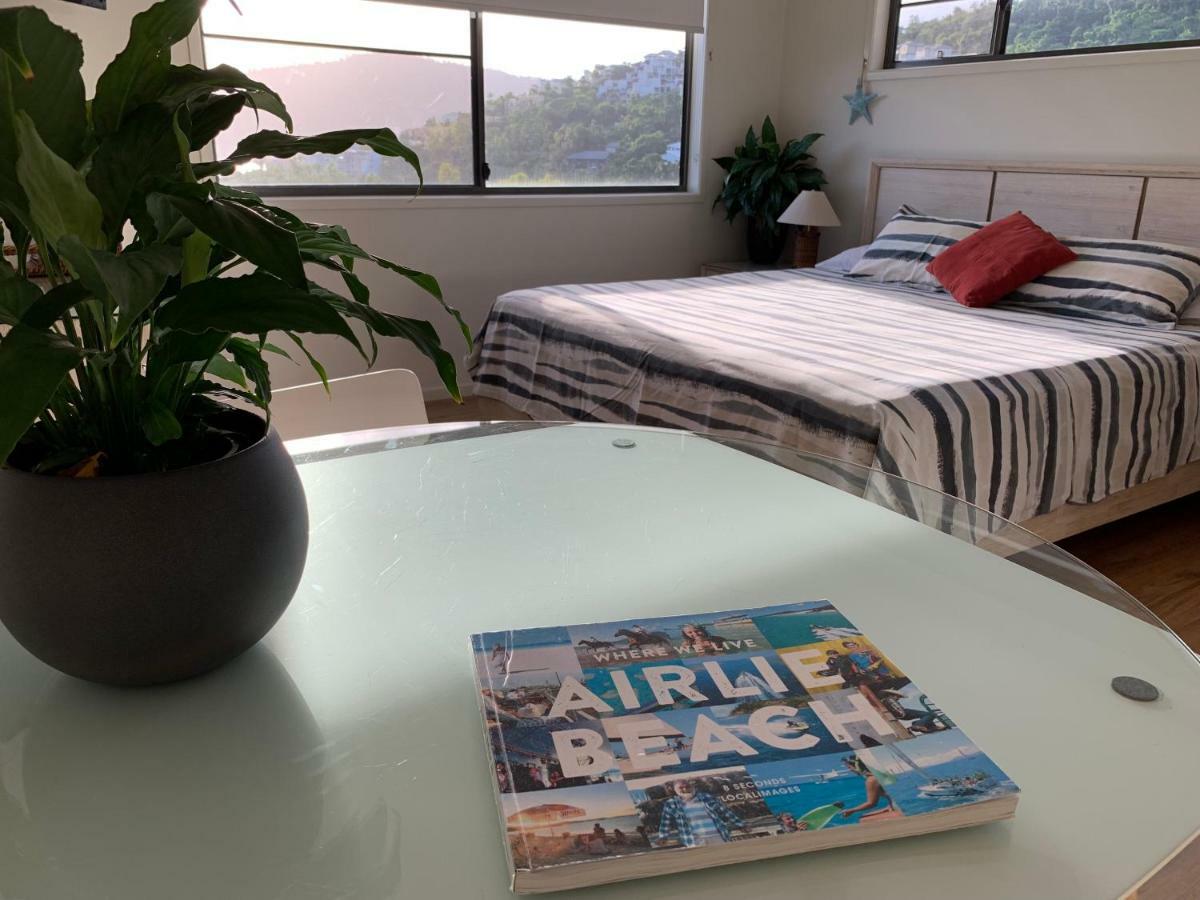 Island Views Bed & Breakfast Airlie Beach Ngoại thất bức ảnh
